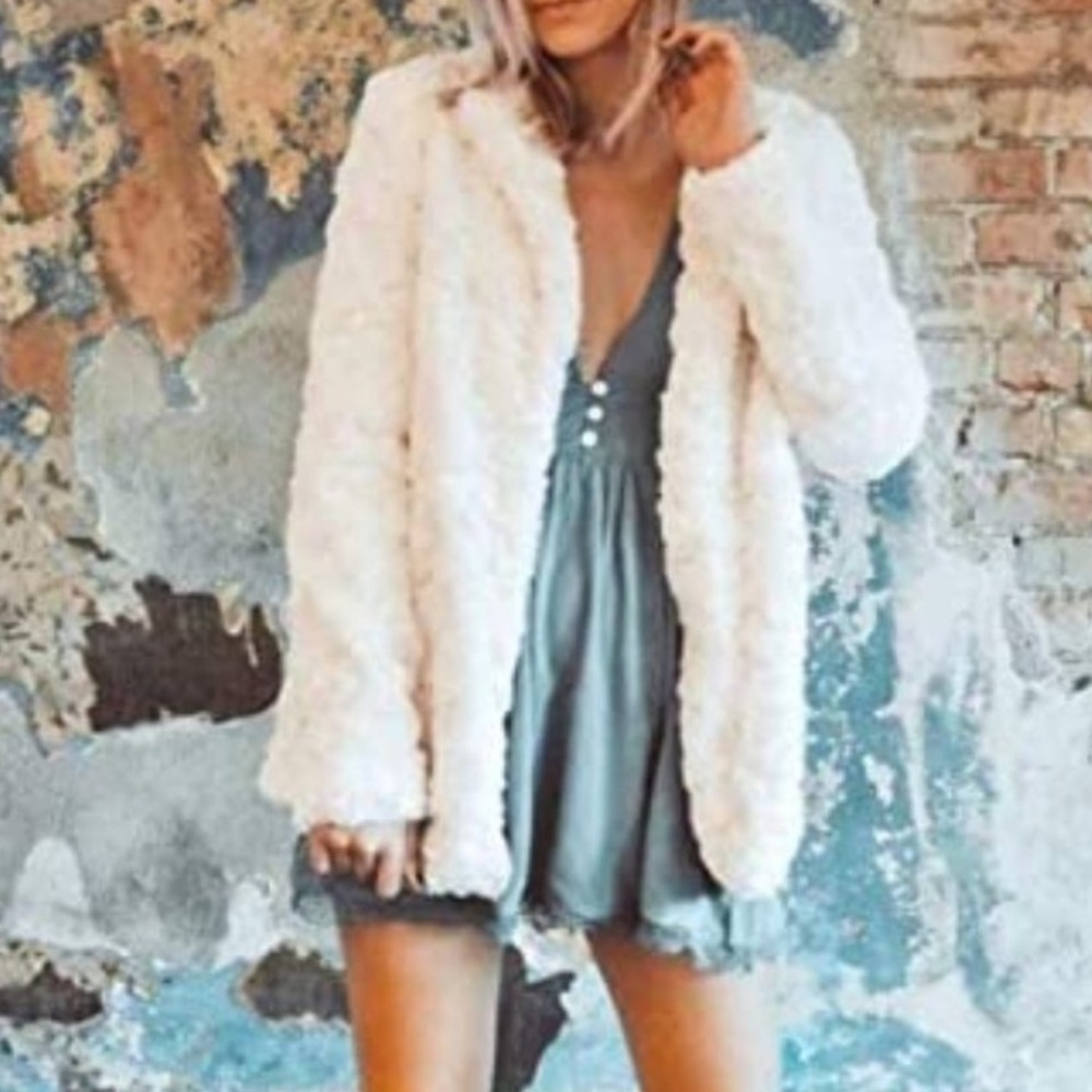 Sadie & Sage Women’s Cream Faux Fur Open Front Elegant Jacket Size S/M